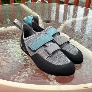 Black Diamond Aluminum Womens Momentum Climbing Shore